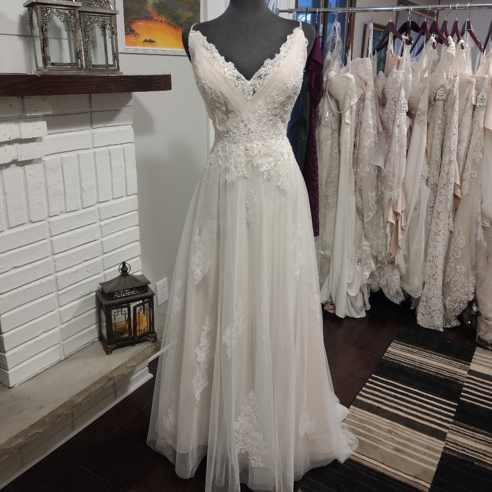 Ella Rosa Be516 Champagne Size 18 BoHo English Netting Wedding Dress